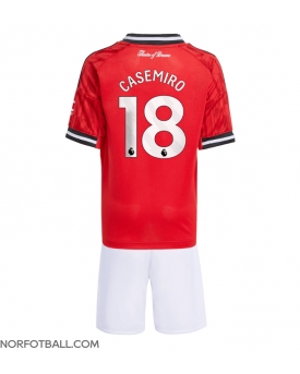 Billige Fotballdrakt Manchester United Casemiro #18 Replika Hjemmedraktsett Barn 2025-26 Kortermet (med bukser)